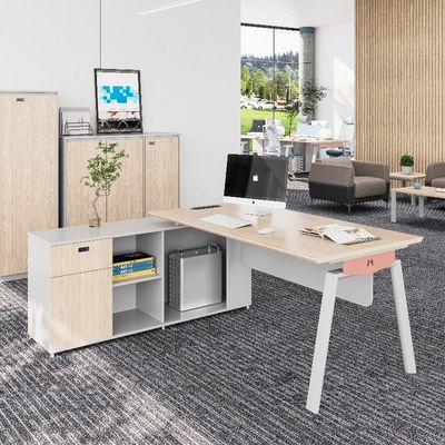acheter Soutien à la personnalisation usine Foshan Myidea moderne 4 personnes mobilier de bureau poste de travail table avec une jambe en métal, personnel exécutif poste de travail de bureau moderne online manufacture
