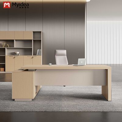 acheter Bureau de bureau en forme de L en bois massif Myidea avec sous-armoire et pieds recouverts de bords en alliage d'aluminium pour immeuble de bureaux online manufacture